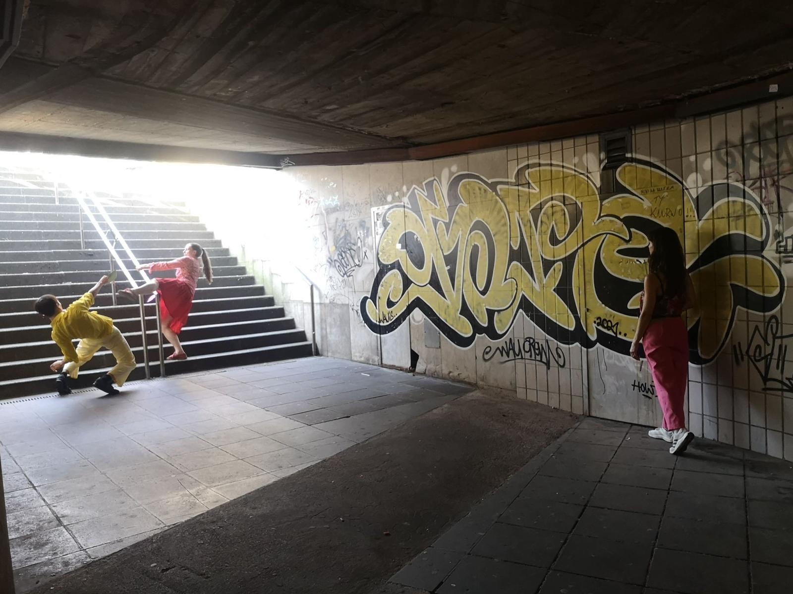 Dancing in Wuppertal, photo 3 of 5